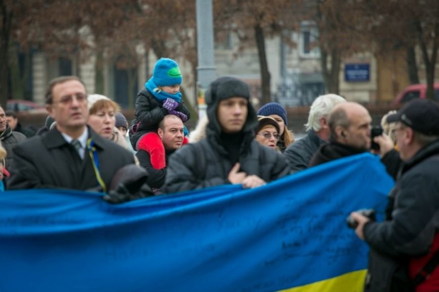 Марш против терроризма в Днепропетровске в лицах (ФОТОРЕПОРТАЖ, ВИДЕО) (фото) - фото 1 Марш против терроризма в Днепропетровске в лицах (ФОТОРЕПОРТАЖ, ВИДЕО) (фото) - фото 1