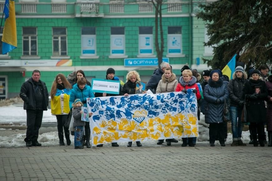 Марш против терроризма в Днепропетровске в лицах (ФОТОРЕПОРТАЖ, ВИДЕО) (фото) - фото 1 Марш против терроризма в Днепропетровске в лицах (ФОТОРЕПОРТАЖ, ВИДЕО) (фото) - фото 1