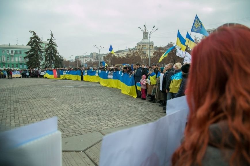 Марш против терроризма в Днепропетровске в лицах (ФОТОРЕПОРТАЖ, ВИДЕО) (фото) - фото 1 Марш против терроризма в Днепропетровске в лицах (ФОТОРЕПОРТАЖ, ВИДЕО) (фото) - фото 1