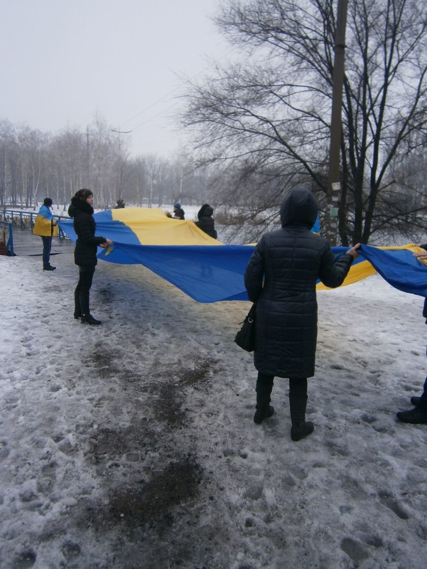 В Димитрове прошла акция «Восток и Запад – Вместе!» (фото) - фото 19 В Димитрове прошла акция «Восток и Запад – Вместе!» (фото) - фото 19