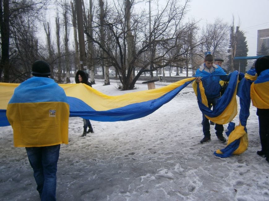 В Димитрове прошла акция «Восток и Запад – Вместе!» (фото) - фото 17 В Димитрове прошла акция «Восток и Запад – Вместе!» (фото) - фото 17