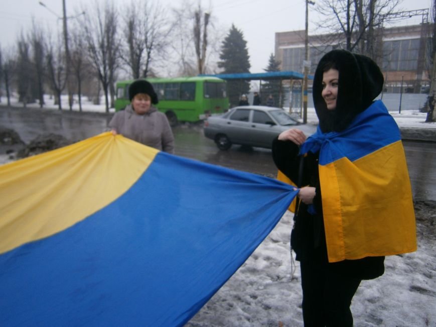 В Димитрове прошла акция «Восток и Запад – Вместе!» (фото) - фото 22 В Димитрове прошла акция «Восток и Запад – Вместе!» (фото) - фото 22