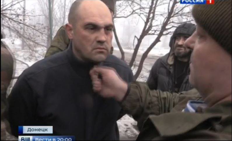 Террористы обвинили в расстреле троллейбуса в Донецке украинского подполковника, попавшего в плен еще за два дня до трагедии (ФОТО) (фото) - фото 1 Террористы обвинили в расстреле троллейбуса в Донецке украинского подполковника, попавшего в плен еще за два дня до трагедии (ФОТО) (фото) - фото 1