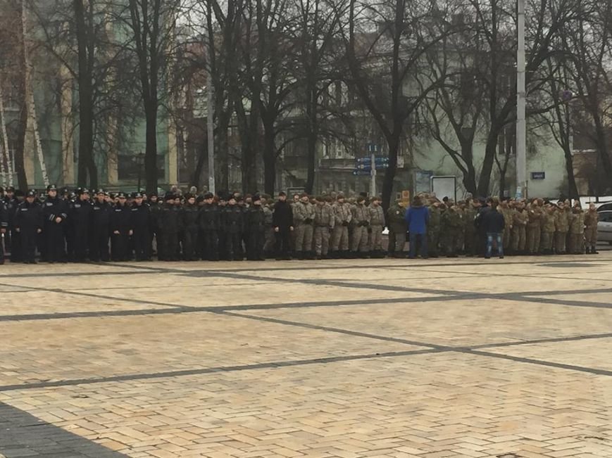 Столичные правоохранители перешли на усиленное патрулирование (ФОТО) (фото) - фото 1 Столичные правоохранители перешли на усиленное патрулирование (ФОТО) (фото) - фото 1