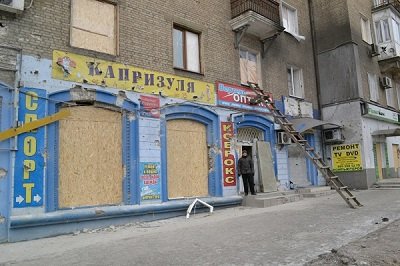 В Донецке состоялась панихида в память о погибших мирных жителях (фото) - фото 4 В Донецке состоялась панихида в память о погибших мирных жителях (фото) - фото 4