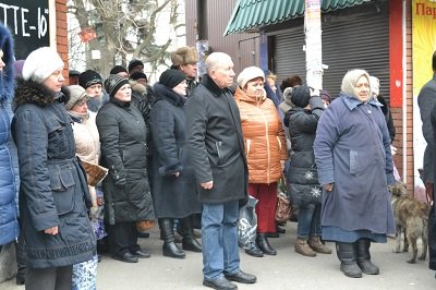 В Донецке состоялась панихида в память о погибших мирных жителях (фото) - фото 2 В Донецке состоялась панихида в память о погибших мирных жителях (фото) - фото 2