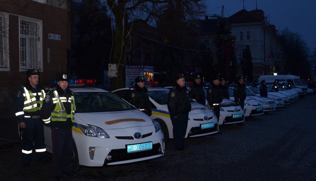 На нічне чергування вулицями Тернополя вийшли патрулі правоохоронців та громадських активістів (фото) (фото) - фото 1 На нічне чергування вулицями Тернополя вийшли патрулі правоохоронців та громадських активістів (фото) (фото) - фото 1