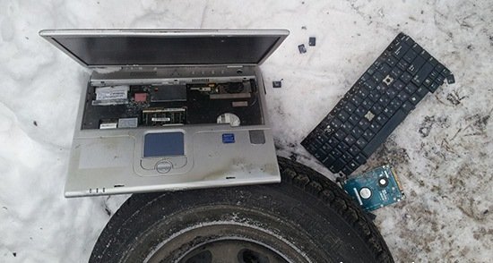 В Чернигове пытались убить активиста «Дорожного контроля» (фото) - фото 1 В Чернигове пытались убить активиста «Дорожного контроля» (фото) - фото 1