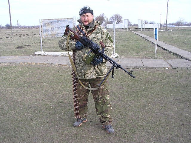Сегодня в Кривом Роге объявлен траур по погибшему в зоне АТО Александру Суслопарову (фото) - фото 1 Сегодня в Кривом Роге объявлен траур по погибшему в зоне АТО Александру Суслопарову (фото) - фото 1