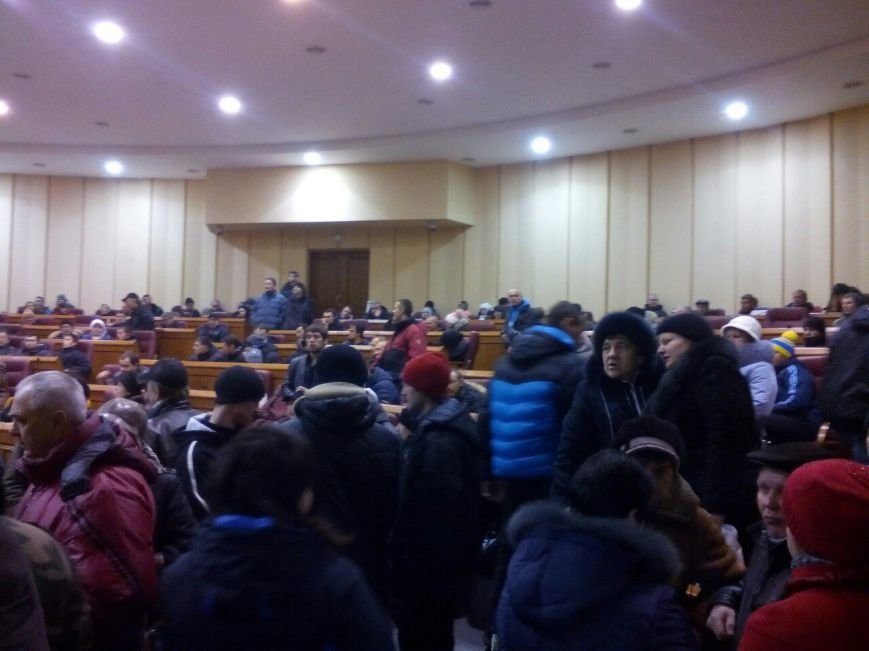 Участники митинга постановили обратиться к Президенту с просьбой взять контроль над ситуацией в Кривом Роге (ОБНОВЛЯЕТСЯ, ФОТО) (фото) - фото 1 Участники митинга постановили обратиться к Президенту с просьбой взять контроль над ситуацией в Кривом Роге (ОБНОВЛЯЕТСЯ, ФОТО) (фото) - фото 1