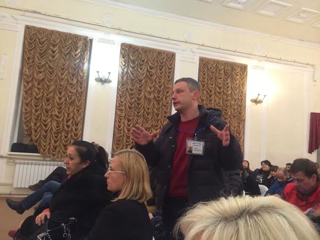 В Мариуполе «интеллектуальный десант» предложил волонтерам активно противодействовать «бабкам за бабки» (ФОТО) (фото) - фото 1 В Мариуполе «интеллектуальный десант» предложил волонтерам активно противодействовать «бабкам за бабки» (ФОТО) (фото) - фото 1