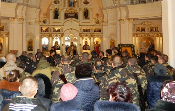 Бойцы батальона патрульной службы милиции особого назначения «Кировоград» отправились на Восток страны (фото) - фото 1 Бойцы батальона патрульной службы милиции особого назначения «Кировоград» отправились на Восток страны (фото) - фото 1