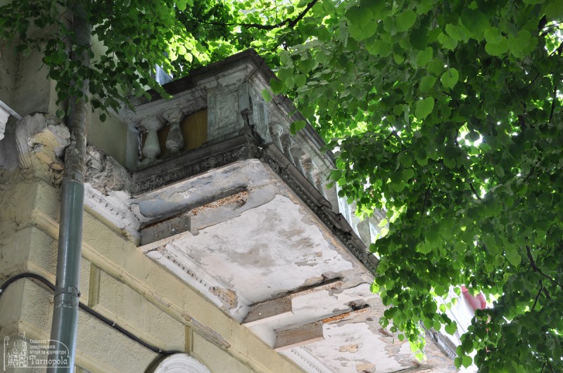 Історичний центр Тернополя потрібно ремонтувати (фото) (фото) - фото 1 Історичний центр Тернополя потрібно ремонтувати (фото) (фото) - фото 1