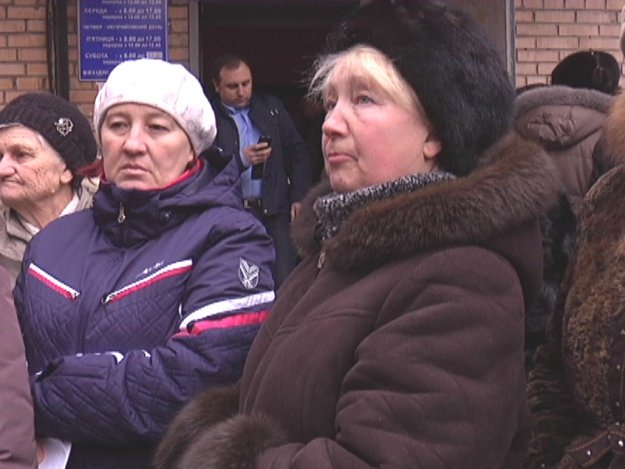 «Счастливый билет»: как жители Донбасса получают пропуски для выезда из зоны АТО (фото) - фото 4 «Счастливый билет»: как жители Донбасса получают пропуски для выезда из зоны АТО (фото) - фото 4