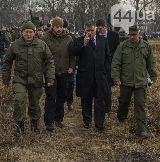 Под Киевом прошли испытания новых оборонительных сооружений (фото) (фото) - фото 3 Под Киевом прошли испытания новых оборонительных сооружений (фото) (фото) - фото 3