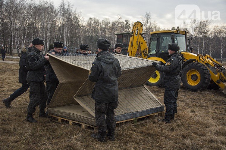 Под Киевом прошли испытания новых оборонительных сооружений (фото) (фото) - фото 9 Под Киевом прошли испытания новых оборонительных сооружений (фото) (фото) - фото 9