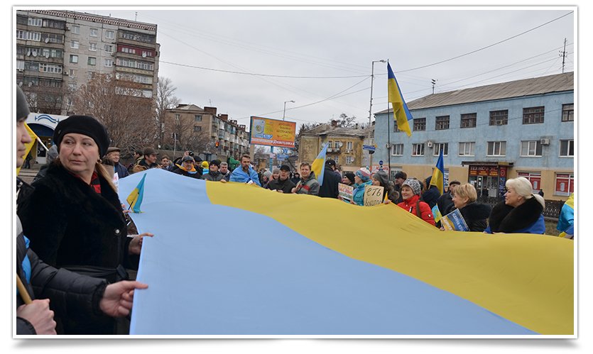 В Краматорске пикетируют военкомат противники мобилизации (фото) - фото 5 В Краматорске пикетируют военкомат противники мобилизации (фото) - фото 5