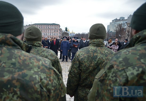 В Киеве провели на учения бойцов батальона «Святая Мария» (ФОТО) (фото) - фото 1 В Киеве провели на учения бойцов батальона «Святая Мария» (ФОТО) (фото) - фото 1