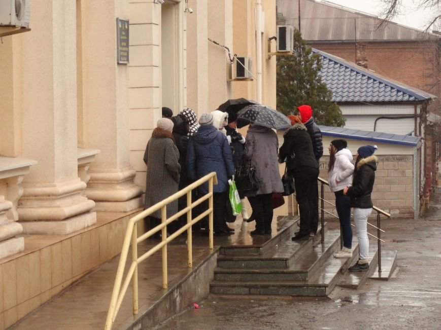 Для получения пропуска в зону АТО нужно от 22 до 25 дней (ФОТО) (фото) - фото 1 Для получения пропуска в зону АТО нужно от 22 до 25 дней (ФОТО) (фото) - фото 1
