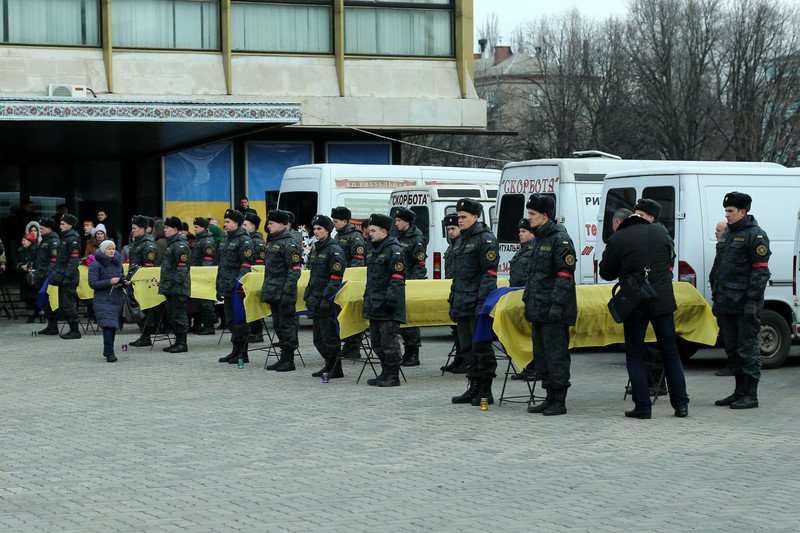 На Днепропетровщине похоронили еще 11 погибших в АТО солдат (фото) - фото 2 На Днепропетровщине похоронили еще 11 погибших в АТО солдат (фото) - фото 2