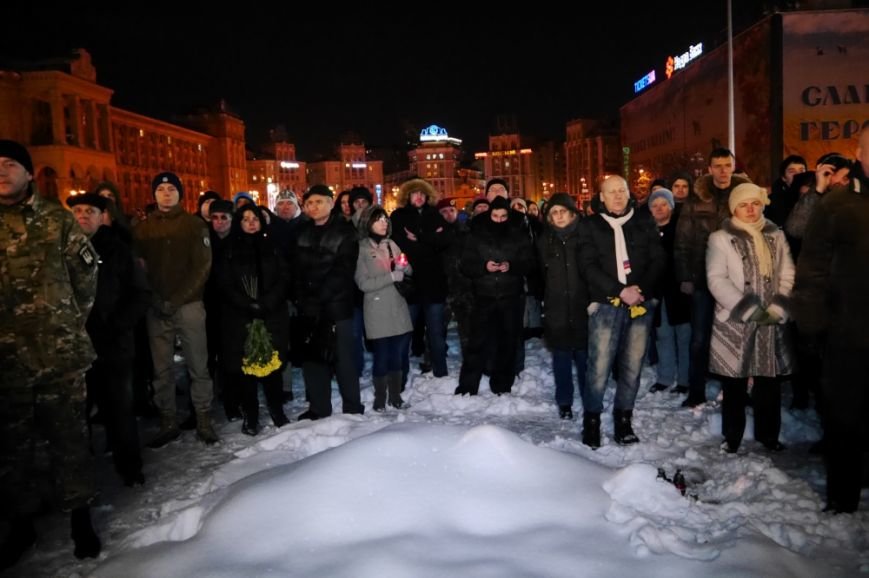 На Майдане Независимости почтили память «личного врага Путина» Исы Мунаева (ФОТО) (фото) - фото 1 На Майдане Независимости почтили память «личного врага Путина» Исы Мунаева (ФОТО) (фото) - фото 1