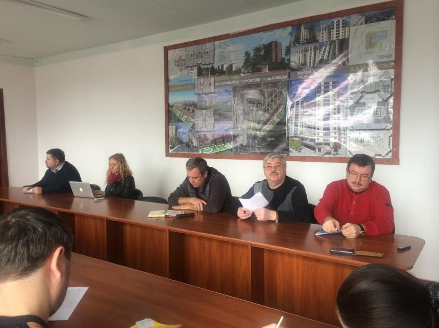 В Мариуполе на большую часть кабминовских денег закупят стройматериалы (фото) - фото 1 В Мариуполе на большую часть кабминовских денег закупят стройматериалы (фото) - фото 1