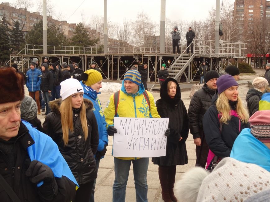 В Мариуполе прошел молебен перд мироточащей иконой Божей Матери «Знамение» (ФОТОРЕПОРТАЖ) (фото) - фото 1 В Мариуполе прошел молебен перд мироточащей иконой Божей Матери «Знамение» (ФОТОРЕПОРТАЖ) (фото) - фото 1