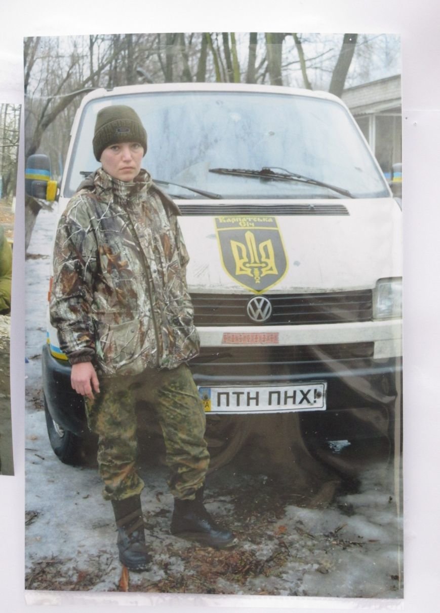 В Ужгороді на пл. Театральній відбулася фотовиставка «Волонтери в зоні АТО» (ФОТОРЕПОРТАЖ) (фото) - фото 28 В Ужгороді на пл. Театральній відбулася фотовиставка «Волонтери в зоні АТО» (ФОТОРЕПОРТАЖ) (фото) - фото 28