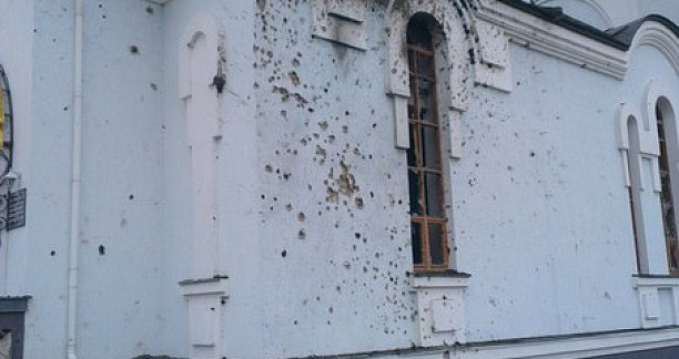 В Авдеевке под обстрел попал храм святой Марии Магдалины (ФОТО) (фото) - фото 1 В Авдеевке под обстрел попал храм святой Марии Магдалины (ФОТО) (фото) - фото 1