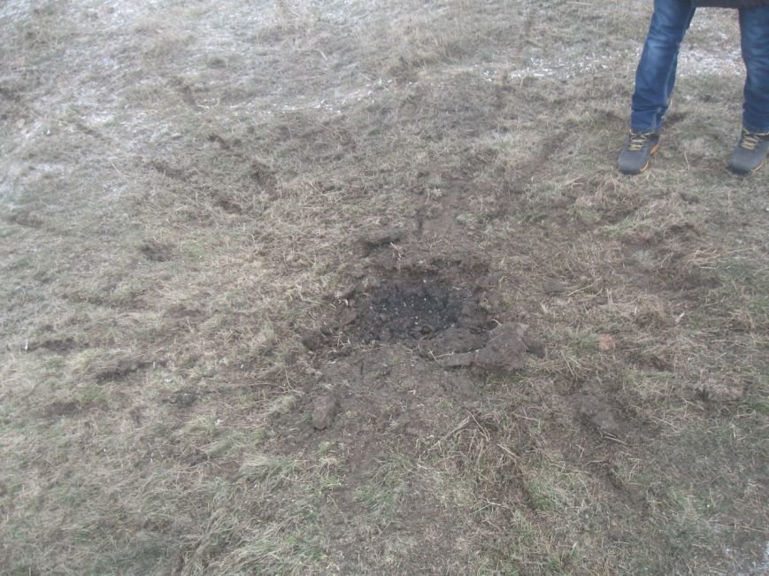 Гродовку накрыл «Смерч»: обстрел поселка признан террактом ФОТО, ВИДЕО (ОБНОВЛЯЕТСЯ) (фото) - фото 14 Гродовку накрыл «Смерч»: обстрел поселка признан террактом ФОТО, ВИДЕО (ОБНОВЛЯЕТСЯ) (фото) - фото 14