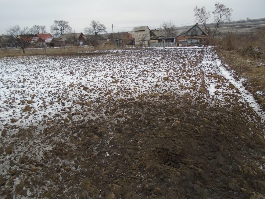 Боеприпасы и разруха: новые кадры обстрела Гродовки (ОБНОВЛЕНО) (фото) - фото 22 Боеприпасы и разруха: новые кадры обстрела Гродовки (ОБНОВЛЕНО) (фото) - фото 22