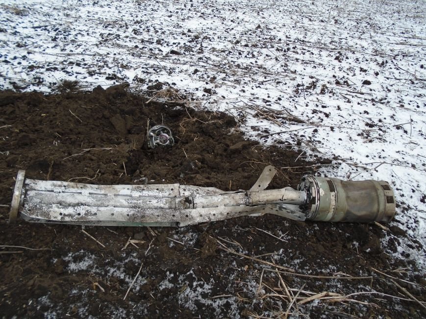 Боеприпасы и разруха: новые кадры обстрела Гродовки (ОБНОВЛЕНО) (фото) - фото 37 Боеприпасы и разруха: новые кадры обстрела Гродовки (ОБНОВЛЕНО) (фото) - фото 37
