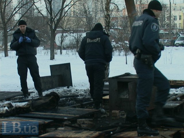 В столичном пункте обогрева заживо сгорел человек (ФОТО) (фото) - фото 1 В столичном пункте обогрева заживо сгорел человек (ФОТО) (фото) - фото 1