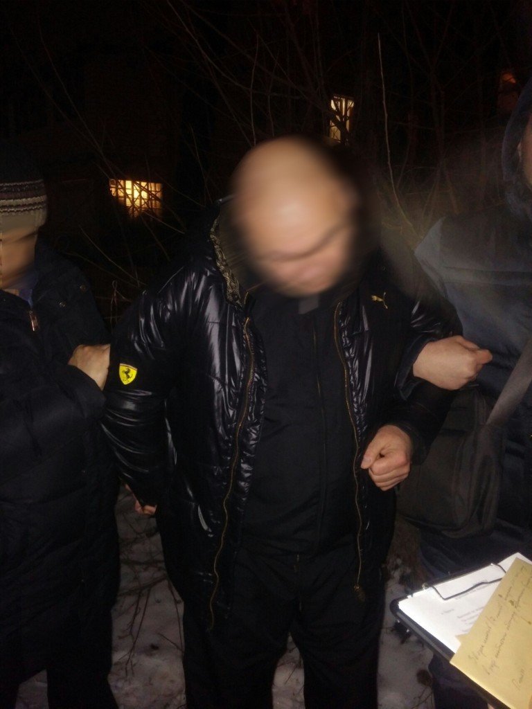 Киллер получил заказ от черниговца на убийство его бывшей жены (фото) - фото 1 Киллер получил заказ от черниговца на убийство его бывшей жены (фото) - фото 1