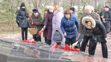 В Мариуполе отметили годовщину вывода советских войск из Афганистана (ФОТО) (фото) - фото 1 В Мариуполе отметили годовщину вывода советских войск из Афганистана (ФОТО) (фото) - фото 1
