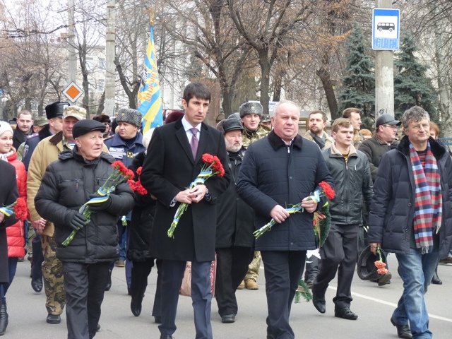 В Кіровограді вшанували подвиг воїнів-інтернаціоналістів всіх поколінь (фото) - фото 1 В Кіровограді вшанували подвиг воїнів-інтернаціоналістів всіх поколінь (фото) - фото 1