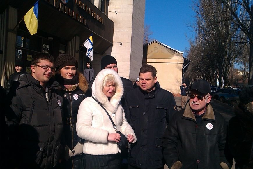 Евромайдан в Одессе с антипрезидентскими лозунгами требовал навести порядок в АТО (ФОТО, ВИДЕО) (фото) - фото 2 Евромайдан в Одессе с антипрезидентскими лозунгами требовал навести порядок в АТО (ФОТО, ВИДЕО) (фото) - фото 2