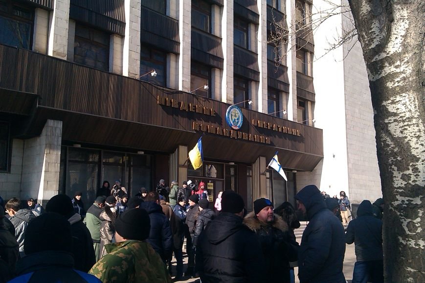 Евромайдан в Одессе с антипрезидентскими лозунгами требовал навести порядок в АТО (ФОТО, ВИДЕО) (фото) - фото 2 Евромайдан в Одессе с антипрезидентскими лозунгами требовал навести порядок в АТО (ФОТО, ВИДЕО) (фото) - фото 2