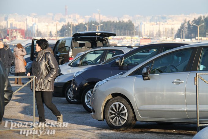 Гродненский авторынок: новые машины продаются по цене 4-летних б/у... Гродненский авторынок: новые машины продаются по цене 4-летних б/у (фото) - фото 2