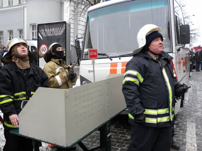 В Киеве ликвидирован масштабный пожар на улице Б.Хмельницкого, - ГСЧС (ФОТО, ВИДЕО) (фото) - фото 1 В Киеве ликвидирован масштабный пожар на улице Б.Хмельницкого, - ГСЧС (ФОТО, ВИДЕО) (фото) - фото 1