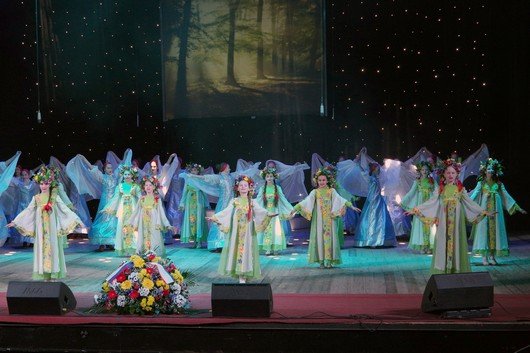 Праздновать День защитника Отечества в Симферополе начали с возложе... Праздновать День защитника Отечества в Симферополе начали с возложения цветов к мемориалу, торжественного марша и награждений (ФОТО) (фото) - фото 7