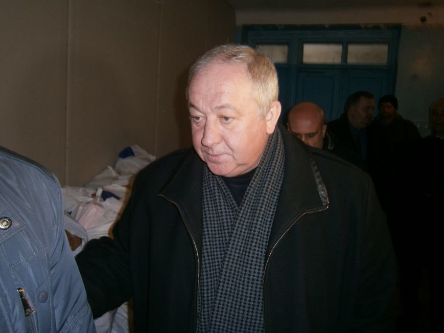 Губернатор области посетил центр размещения переселенцев в Добропольском районе (фото) - фото 6 Губернатор области посетил центр размещения переселенцев в Добропольском районе (фото) - фото 6