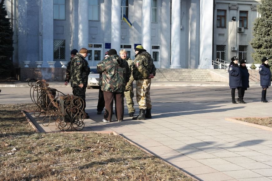 Красноармейск почтил память Героев Небесной сотни и воинов АТО (фото) - фото 25 Красноармейск почтил память Героев Небесной сотни и воинов АТО (фото) - фото 25