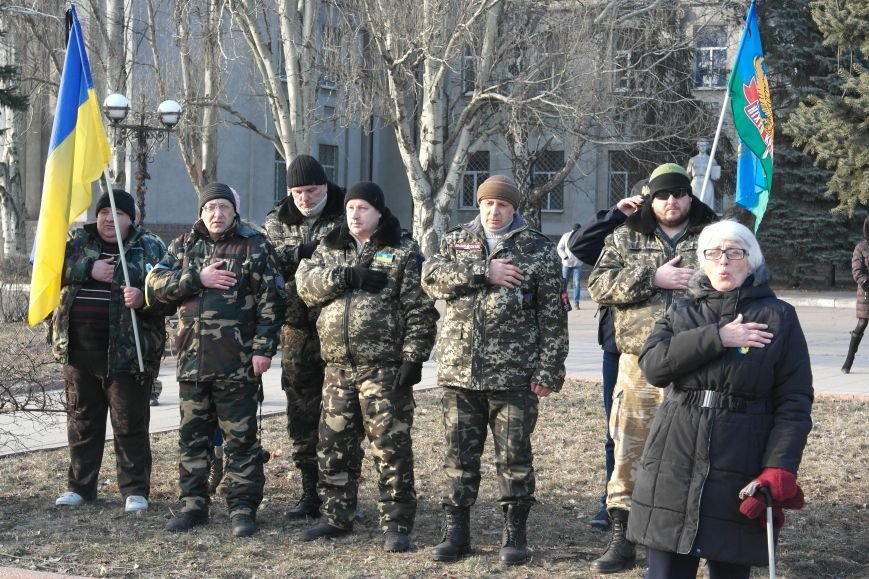 Красноармейск почтил память Героев Небесной сотни и воинов АТО (фото) - фото 29 Красноармейск почтил память Героев Небесной сотни и воинов АТО (фото) - фото 29