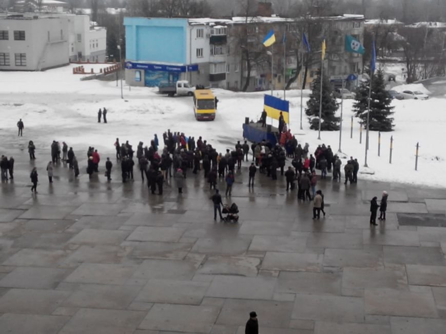Мэру Сум пришлось оправдываться на народном вече за маршрутки по 3 гривны (фото) - фото 1 Мэру Сум пришлось оправдываться на народном вече за маршрутки по 3 гривны (фото) - фото 1