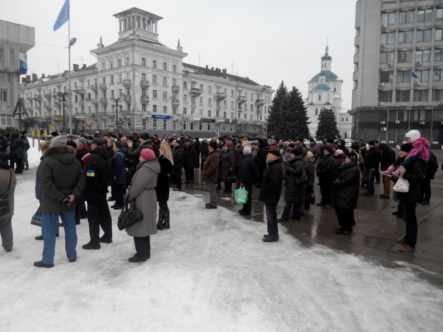 Мэру Сум пришлось оправдываться на народном вече за маршрутки по 3 гривны (фото) - фото 1 Мэру Сум пришлось оправдываться на народном вече за маршрутки по 3 гривны (фото) - фото 1