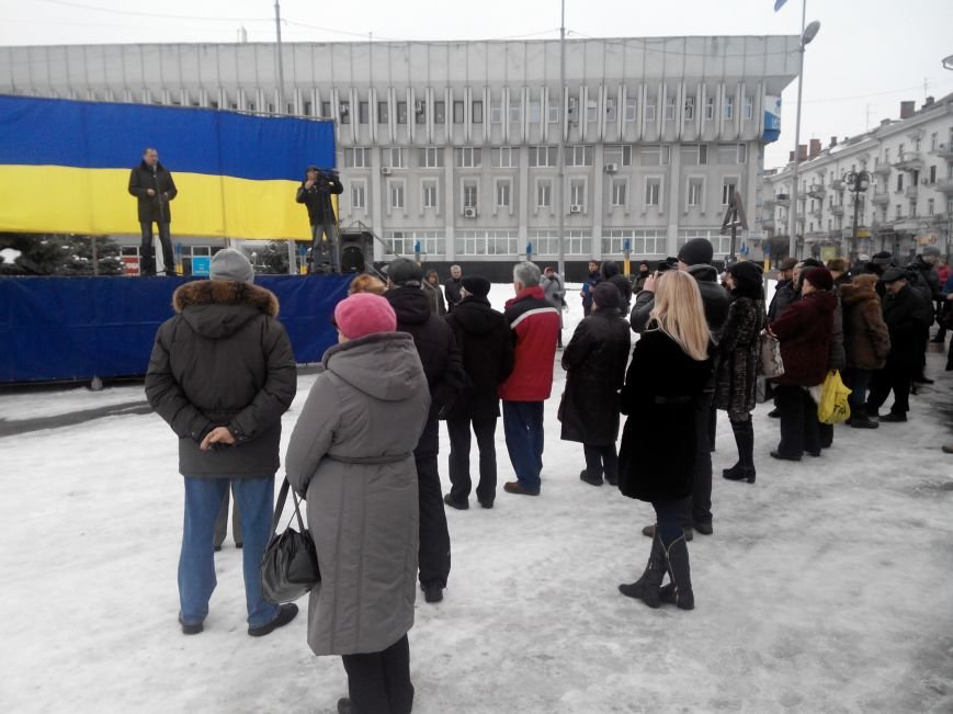 Мэру Сум пришлось оправдываться на народном вече за маршрутки по 3 гривны (фото) - фото 1 Мэру Сум пришлось оправдываться на народном вече за маршрутки по 3 гривны (фото) - фото 1