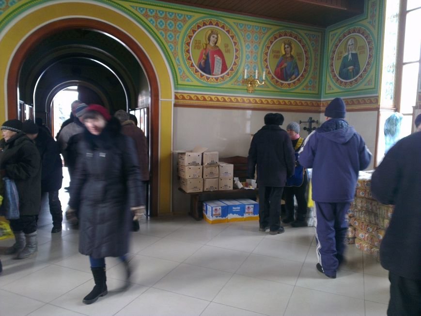 В Авдеевку доставили помощь от архиепископа Елисея (фото) (фото) - фото 1 В Авдеевку доставили помощь от архиепископа Елисея (фото) (фото) - фото 1