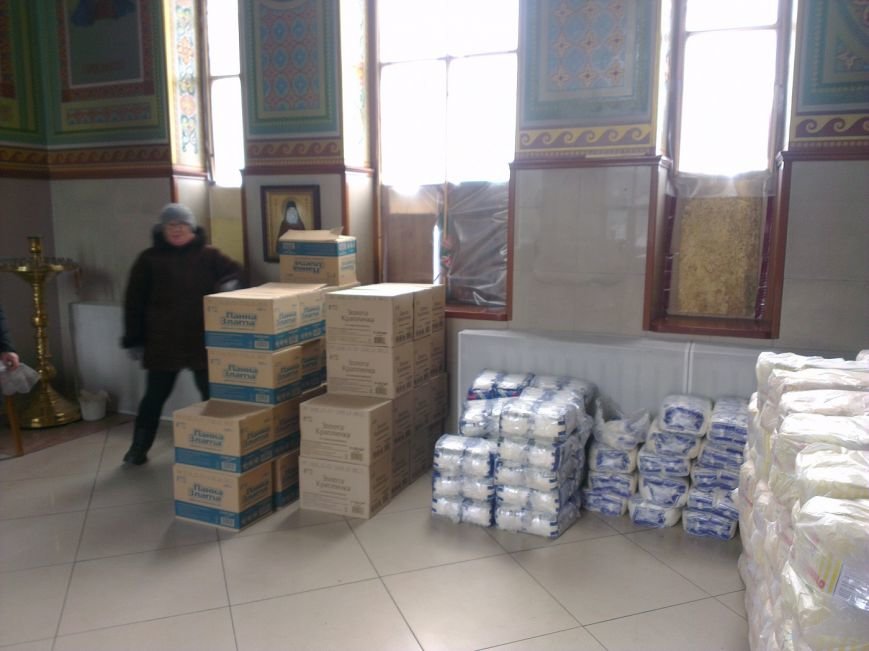 В Авдеевку доставили помощь от архиепископа Елисея (фото) (фото) - фото 1 В Авдеевку доставили помощь от архиепископа Елисея (фото) (фото) - фото 1