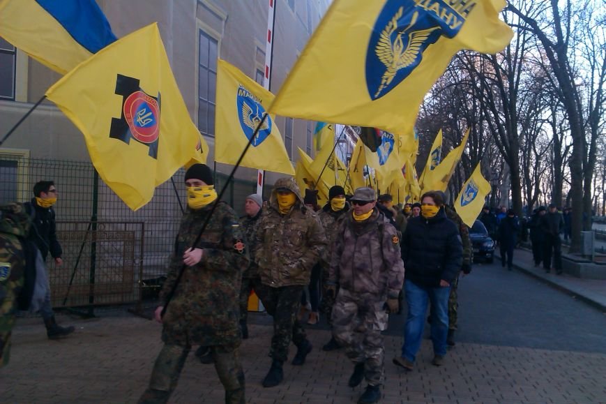 В Одессе маршем отпраздновала годовщину Самооборона (ФОТО, ВИДЕО) (фото) - фото 1 В Одессе маршем отпраздновала годовщину Самооборона (ФОТО, ВИДЕО) (фото) - фото 1